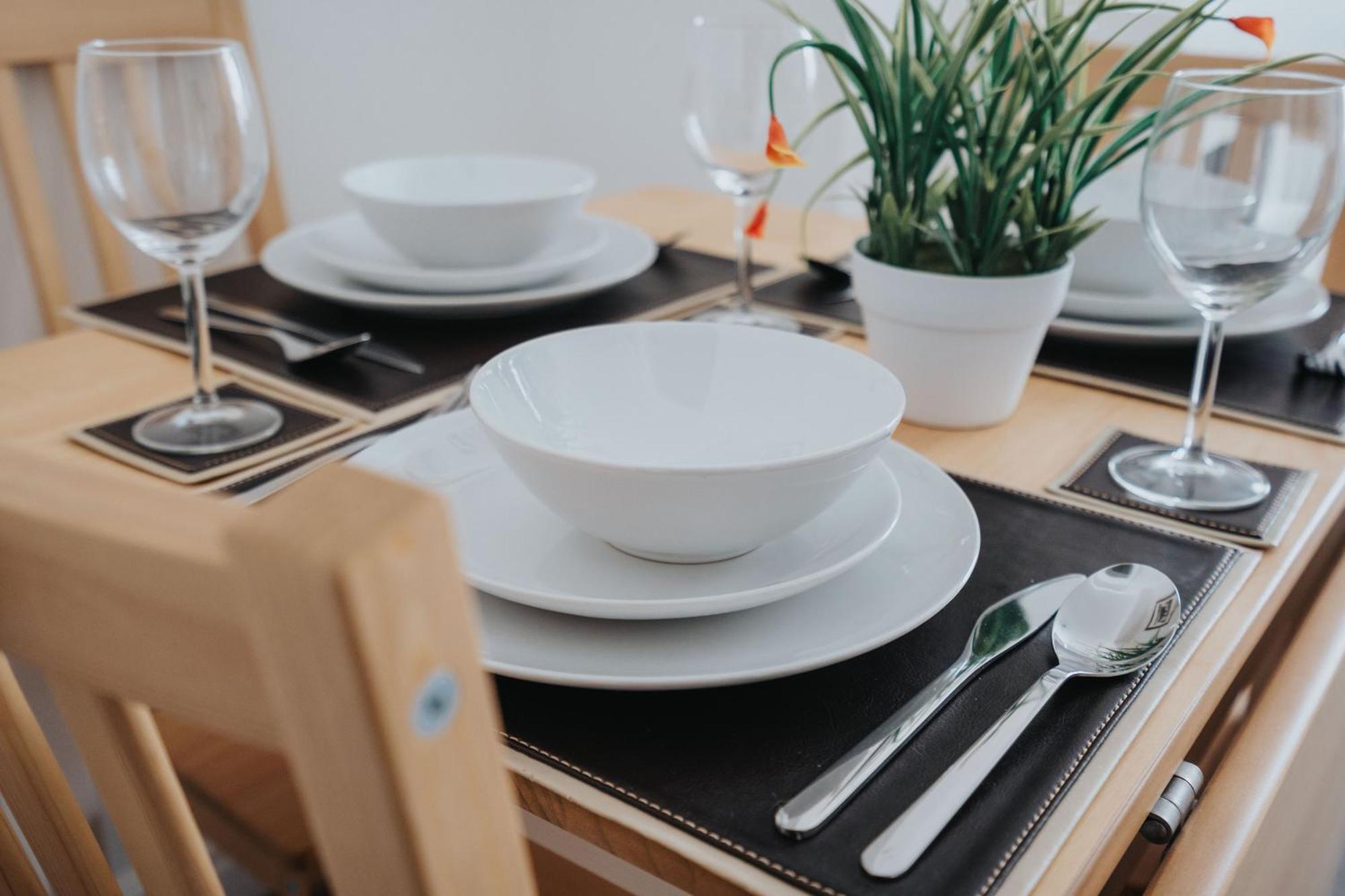Buxton Apartment - 1 Bed, Free Parking, Wi-Fi Hazel Grove Ngoại thất bức ảnh